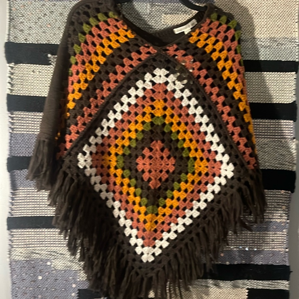 Cactus & Pearl knit Poncho!
